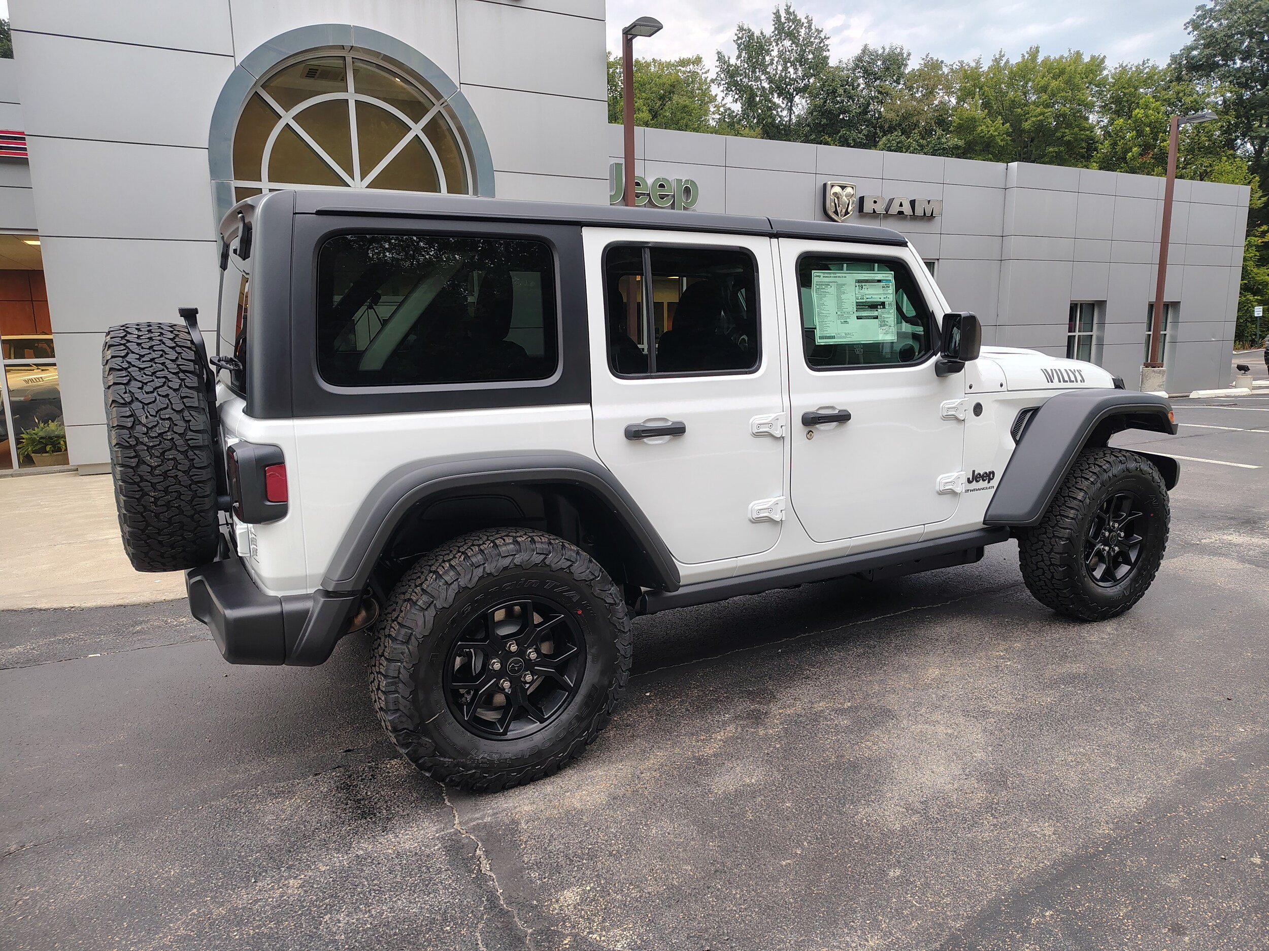 New 2027 Jeep Wrangler Unlimited Sport AWD/4WD image 15