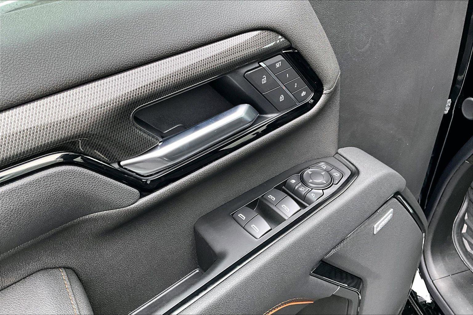 New 2026 GMC Sierra 2500 AT4 image 19