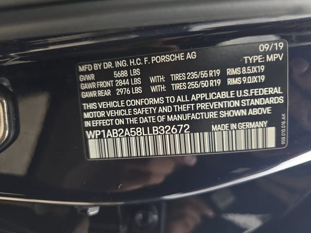 Used 2020 Porsche Macan S w/ Premium Package Plus AWD/4WD image 30