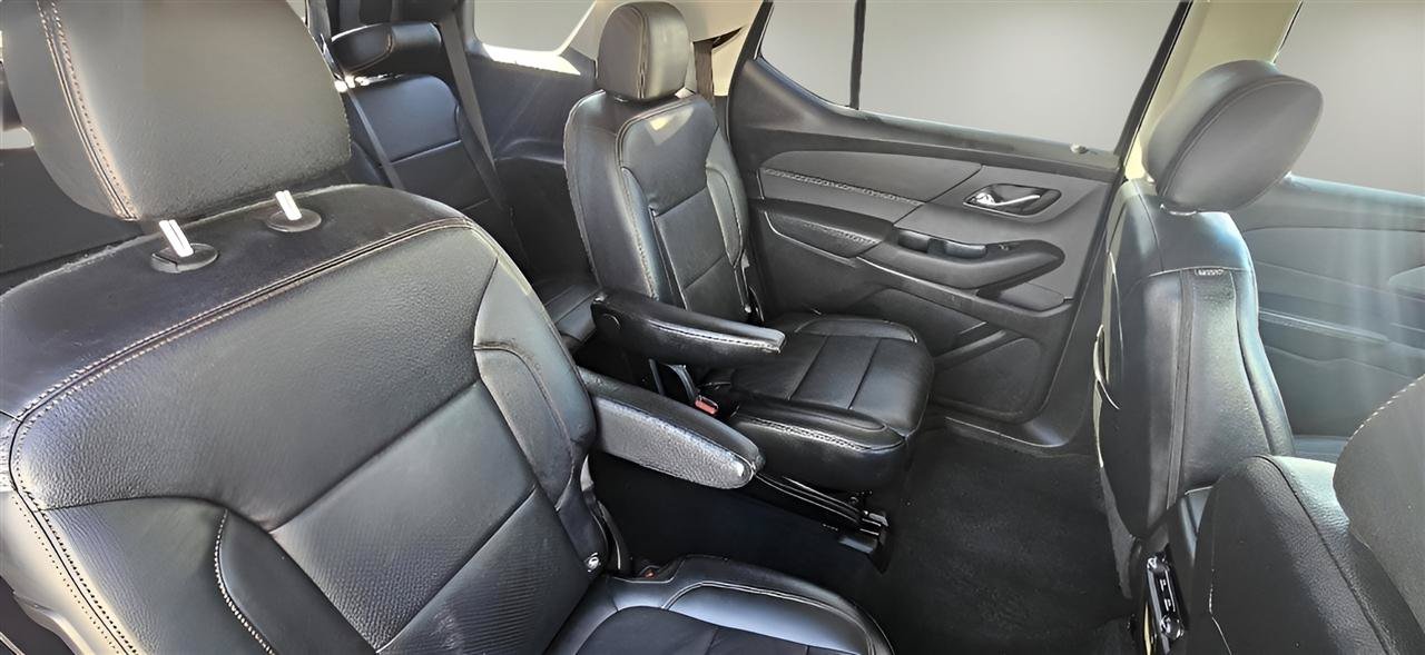 Used 2021 Chevrolet Traverse LT w/ LPO, Cargo Package AWD/4WD image 24