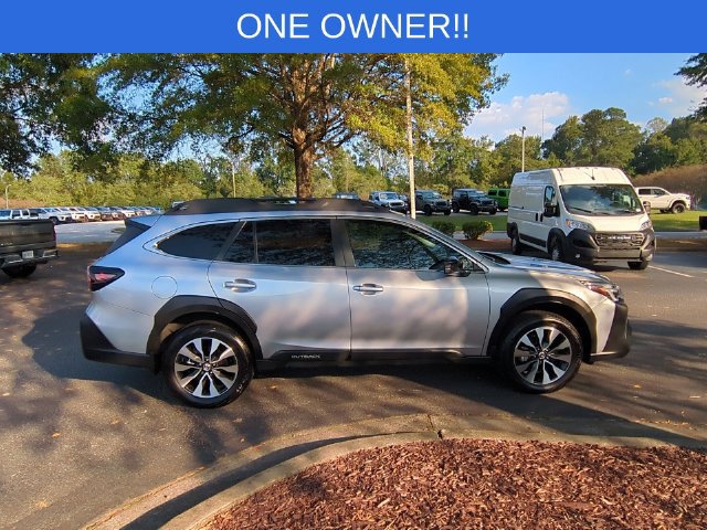 Used 2025 Subaru Outback Limited AWD/4WD image 6
