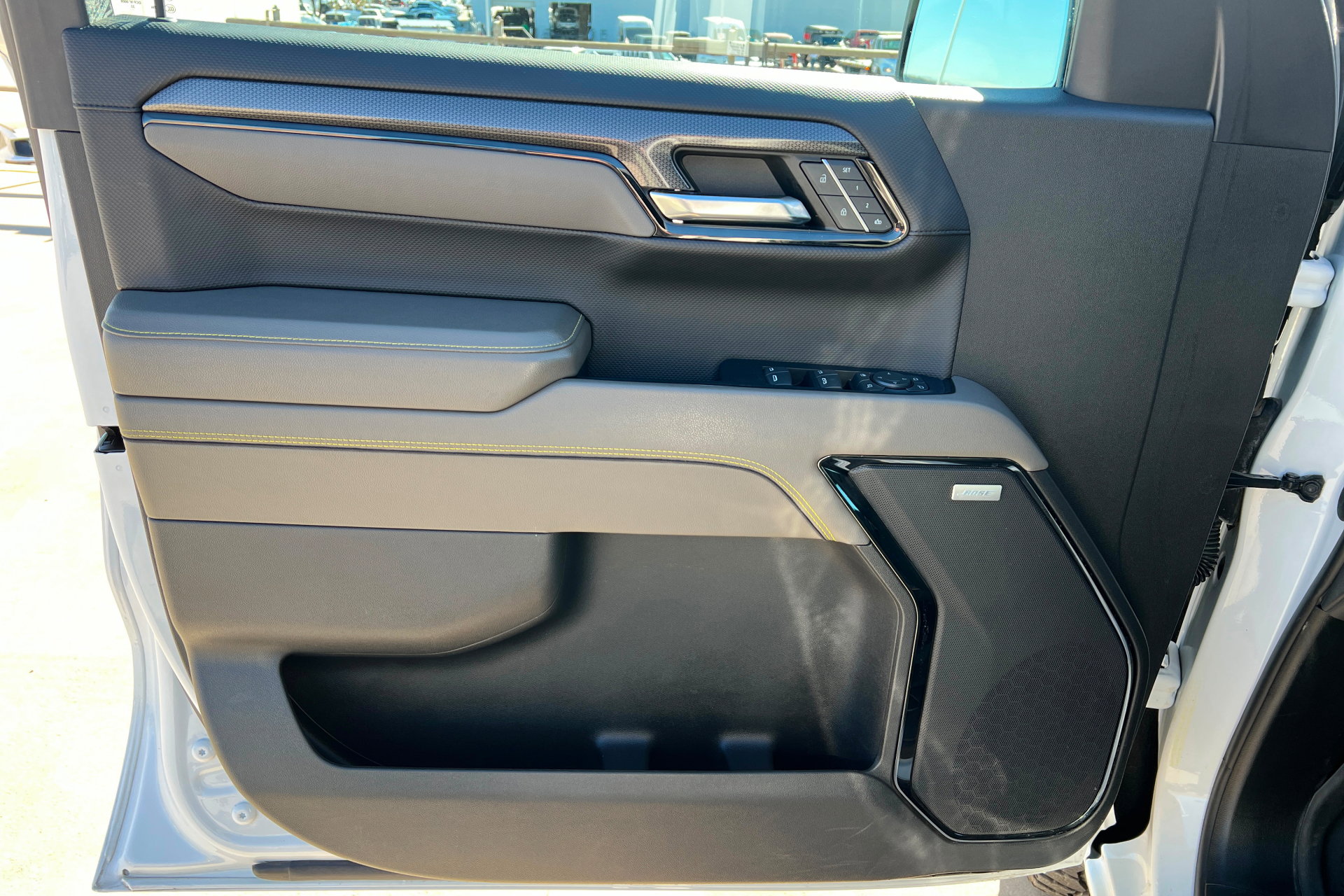 Used 2023 Chevrolet Silverado 1500 ZR2 w/ Technology Package image 14