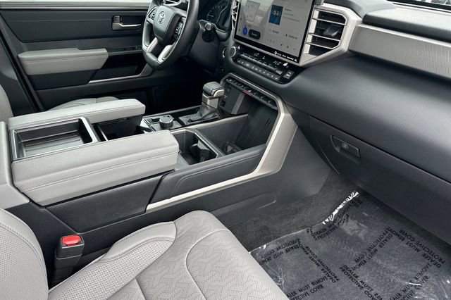 Used 2023 Toyota Tundra Limited AWD/4WD image 17