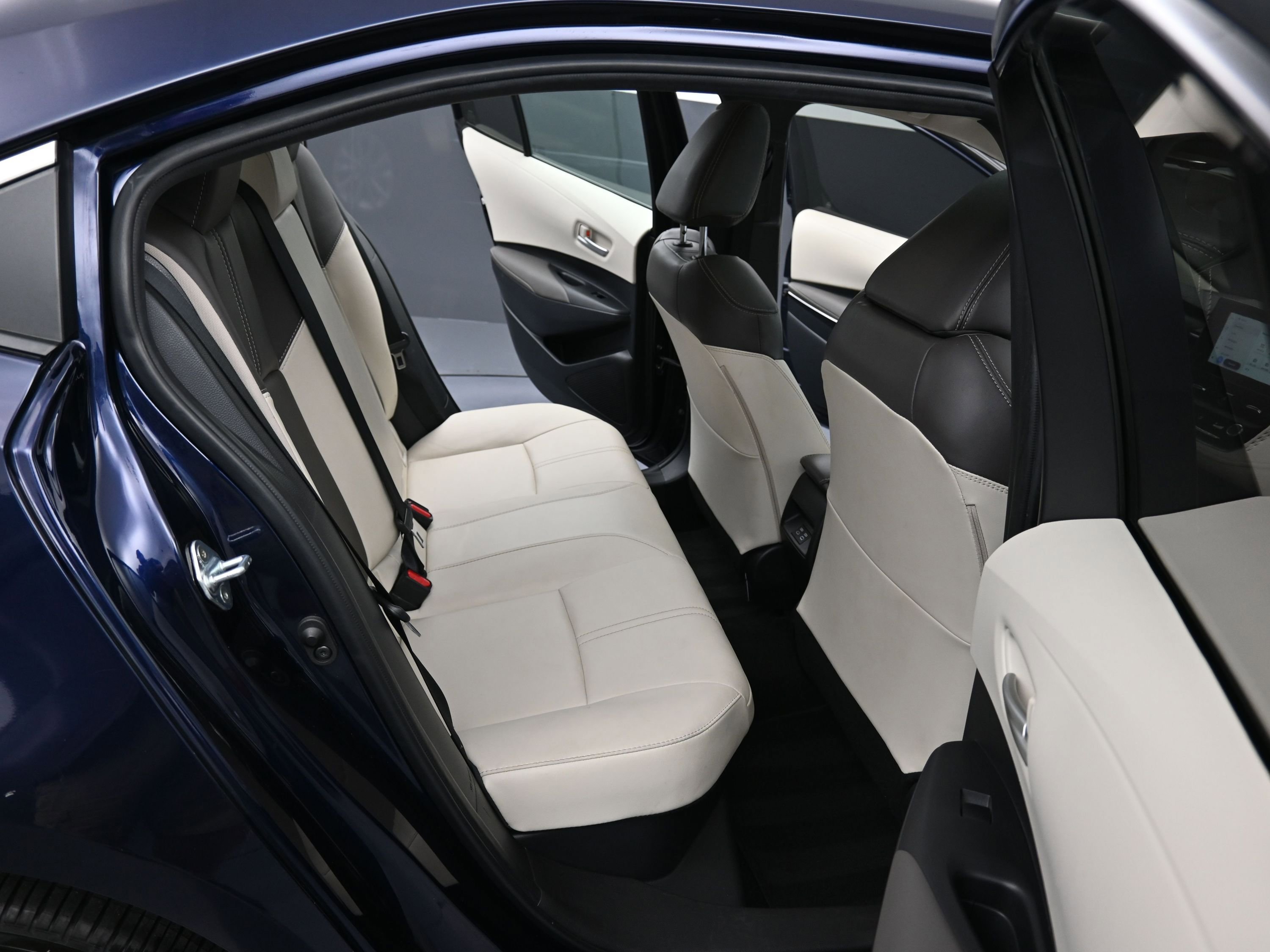 Certified 2024 Toyota Corolla XLE image 18