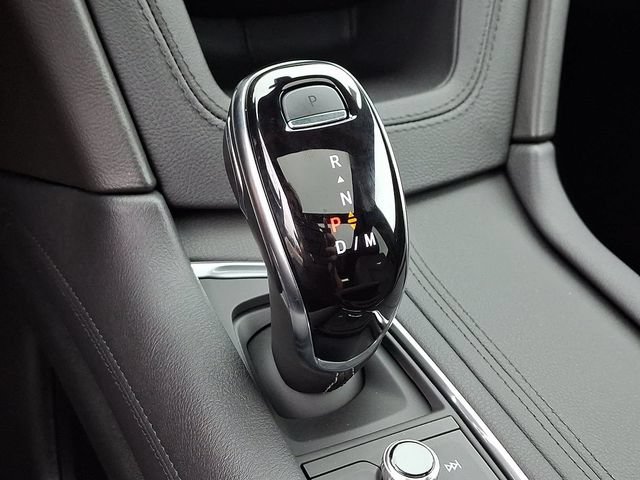 New 2026 Cadillac XT5 Premium Luxury w/ LPO, ONYX Package AWD/4WD image 9