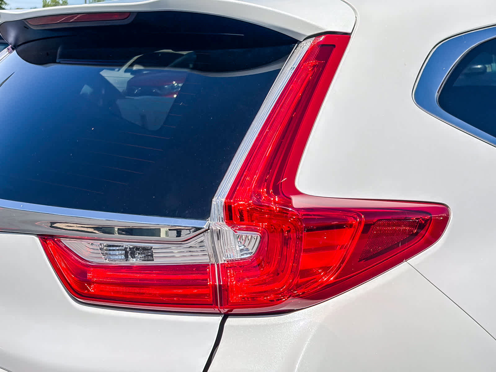 Used 2019 Honda CR-V EX image 8