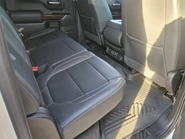 Used 2021 GMC Sierra 1500 SLT w/ X31 Off-Road Package AWD/4WD image 18