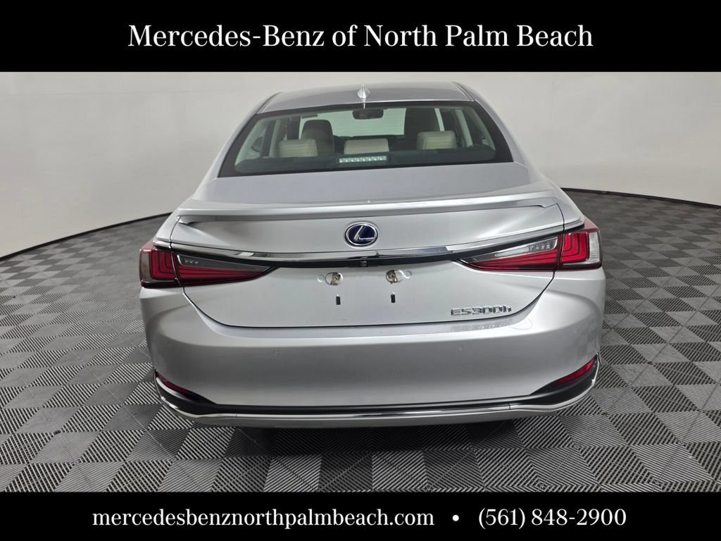 Used 2019 Lexus ES 300h w/ Premium Package FWD image 5