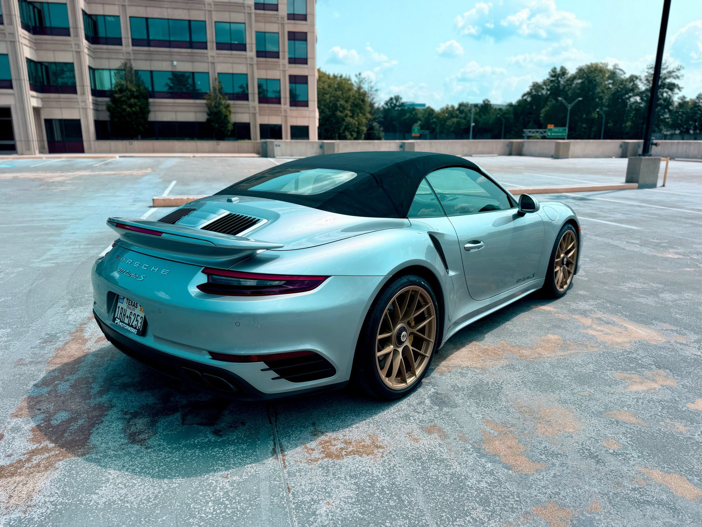 Used 2017 Porsche 911 Turbo S AWD/4WD image 20
