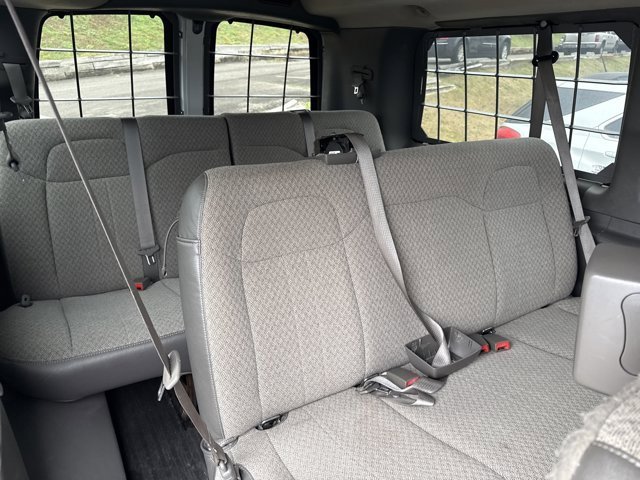 Used 2011 Chevrolet Express 2500 LS image 18