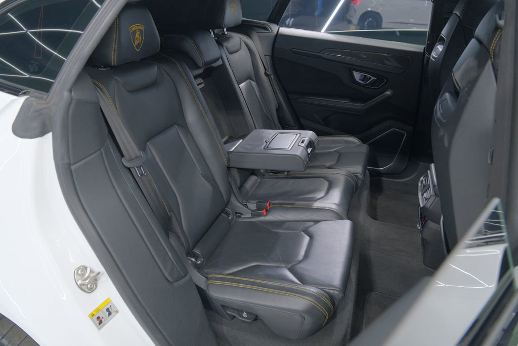 Used 2021 Lamborghini Urus image 30