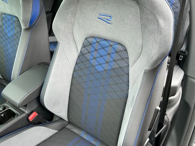 Certified 2025 Volkswagen Golf R Black Edition image 15