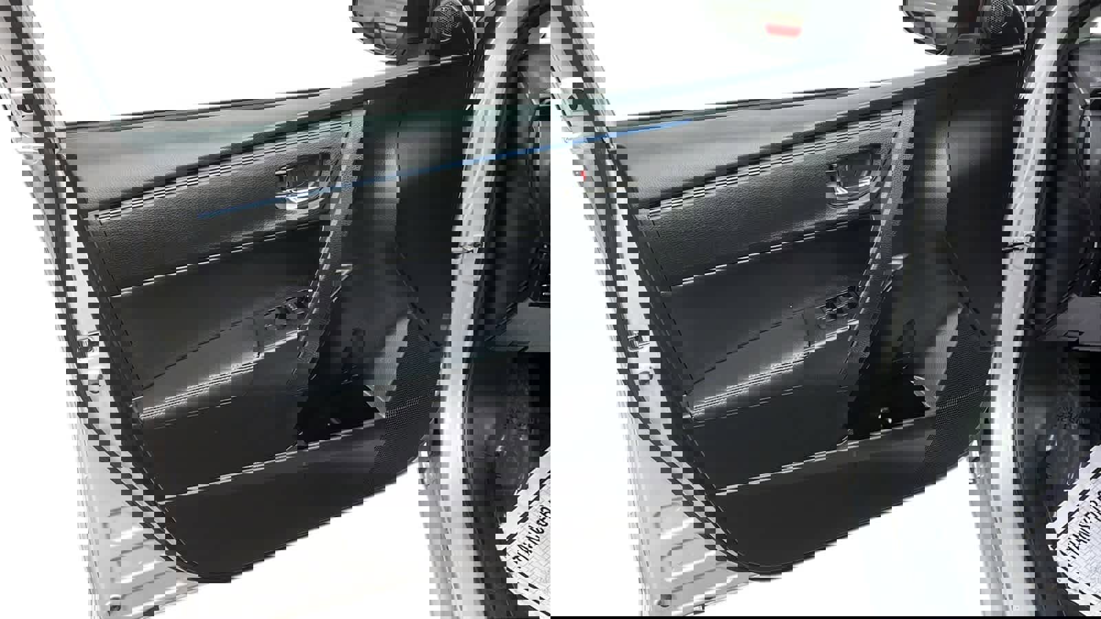 Used 2017 Toyota Corolla SE image 9