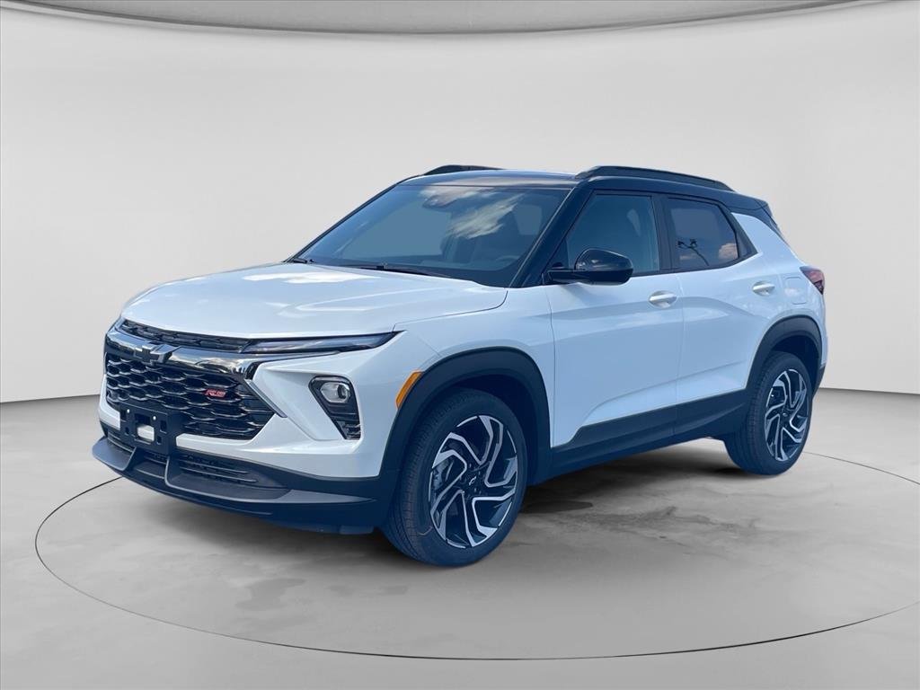 New 2026 Chevrolet TrailBlazer RS w/ Driver Confidence Package FWD image 3