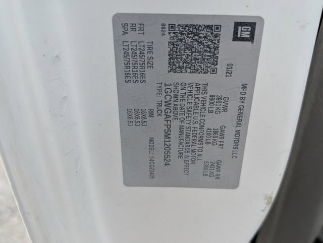 Used 2021 Chevrolet Express 2500 w/ Driver Convenience Package image 16