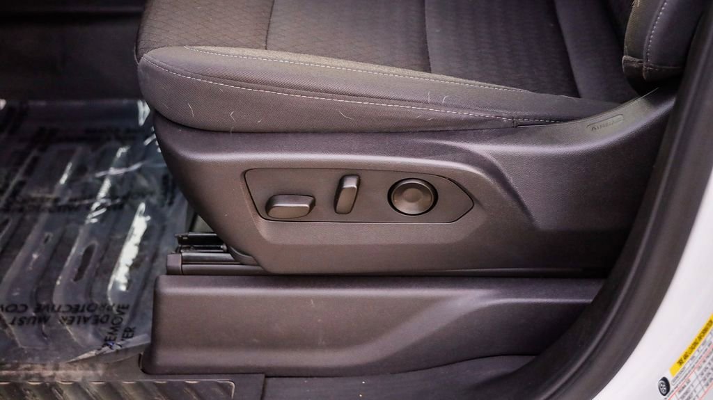 Used 2024 GMC Sierra 1500 Pro w/ Pro Value Package image 25