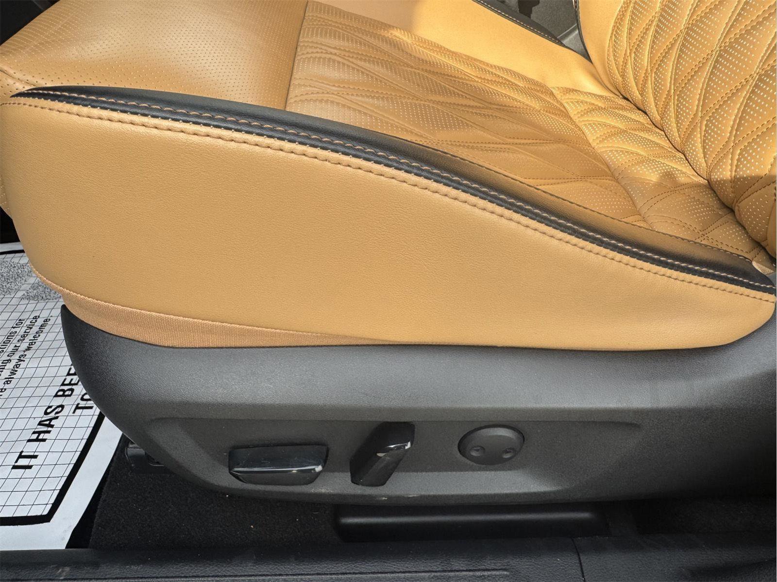 Used 2021 Nissan Rogue Platinum image 17