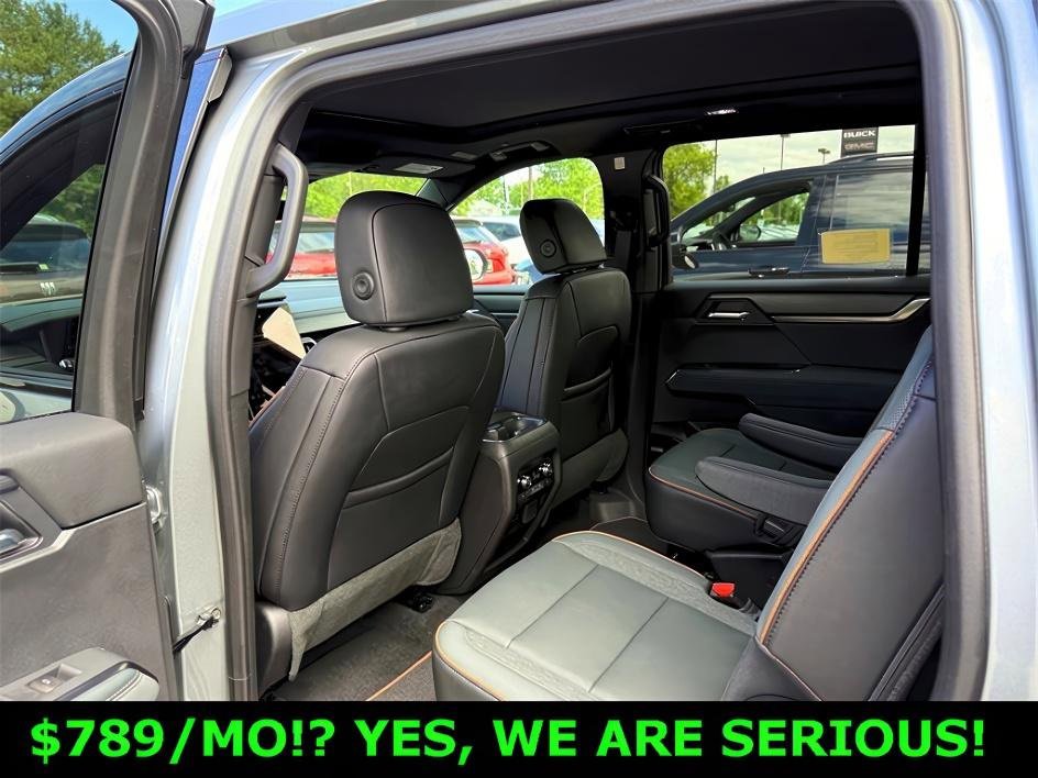 New 2025 GMC Acadia AT4 w/ Super Cruise Package image 13