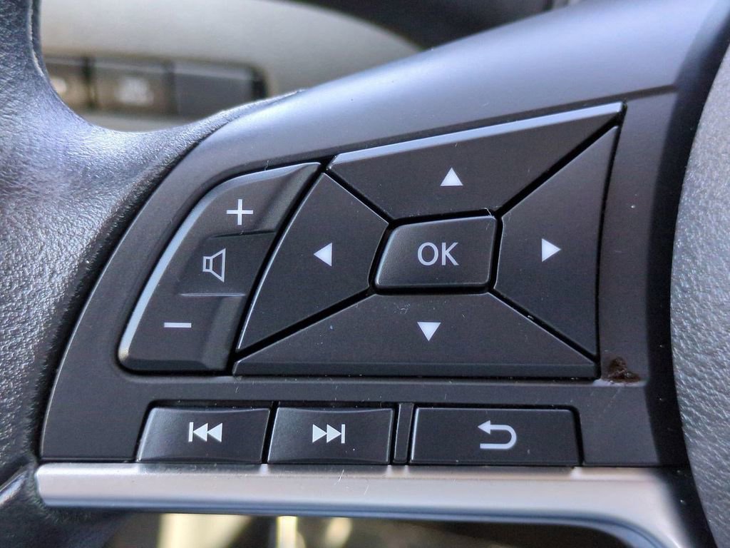 Certified 2025 Nissan Sentra SV w/ Lighting Package image 22