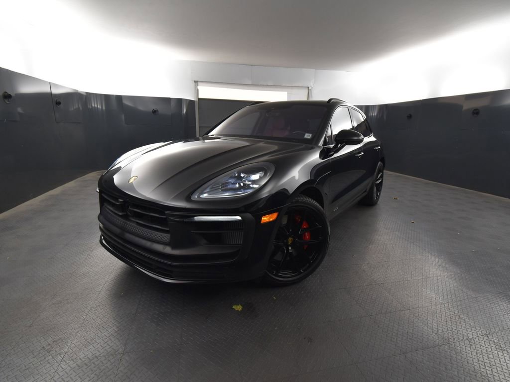 Certified 2024 Porsche Macan GTS AWD/4WD image 46
