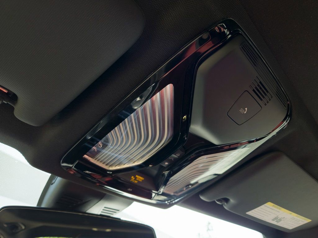 Used 2023 BMW 330i Sedan w/ Driving Assistance Package image 19