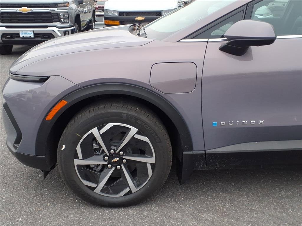 New 2026 Chevrolet Equinox EV LT image 7