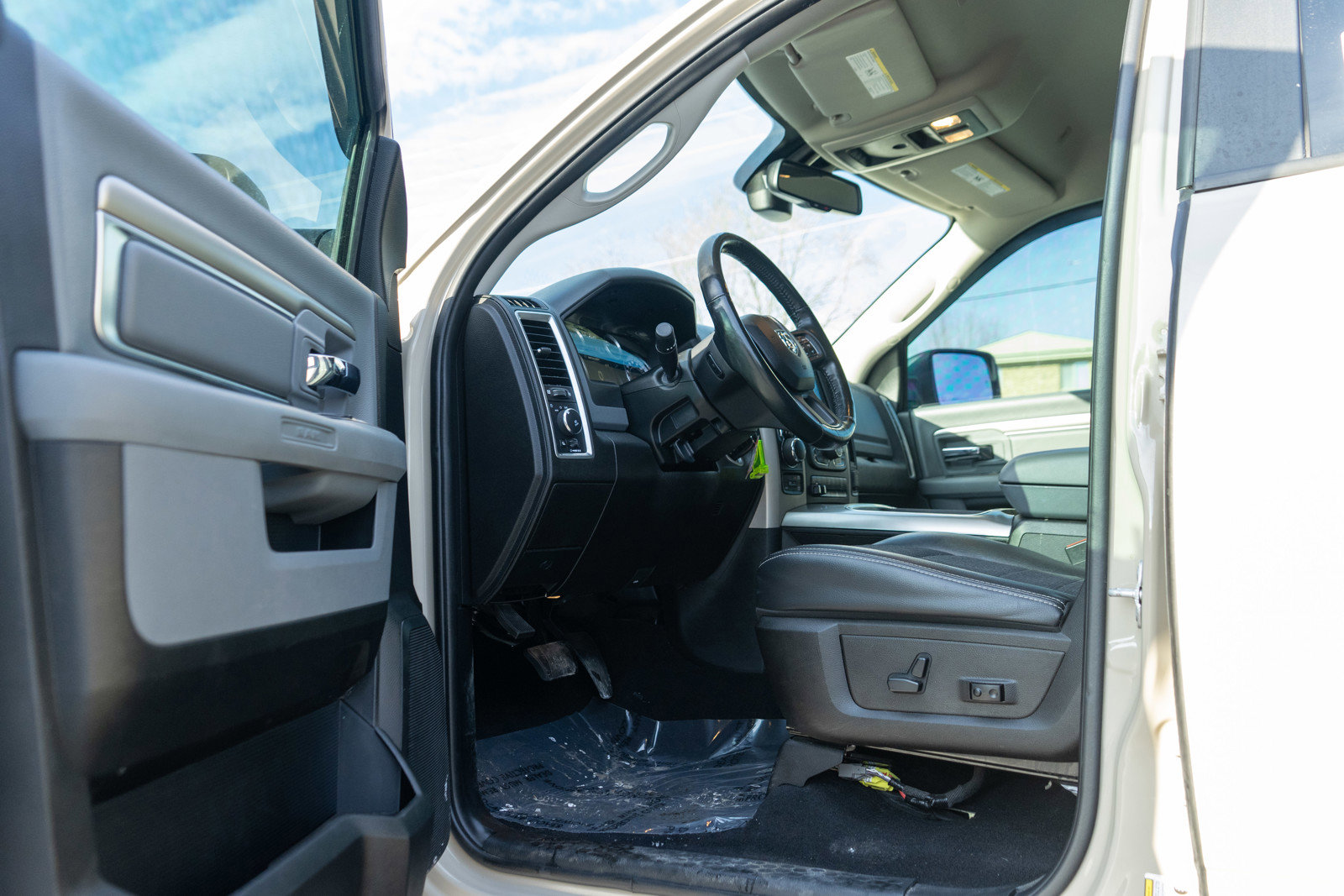 Used 2019 RAM 1500 Classic Warlock image 13