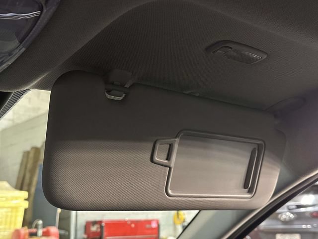 Used 2025 Hyundai Elantra SEL FWD image 33
