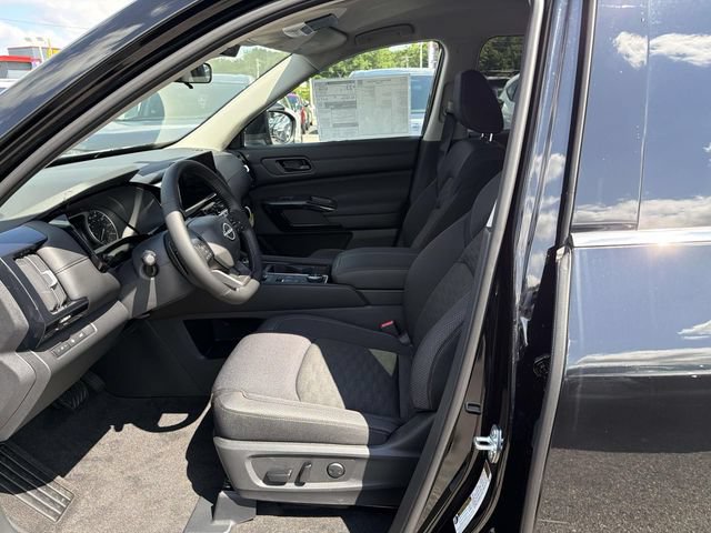 New 2026 Nissan Pathfinder SV w/ Cargo Package AWD/4WD image 10