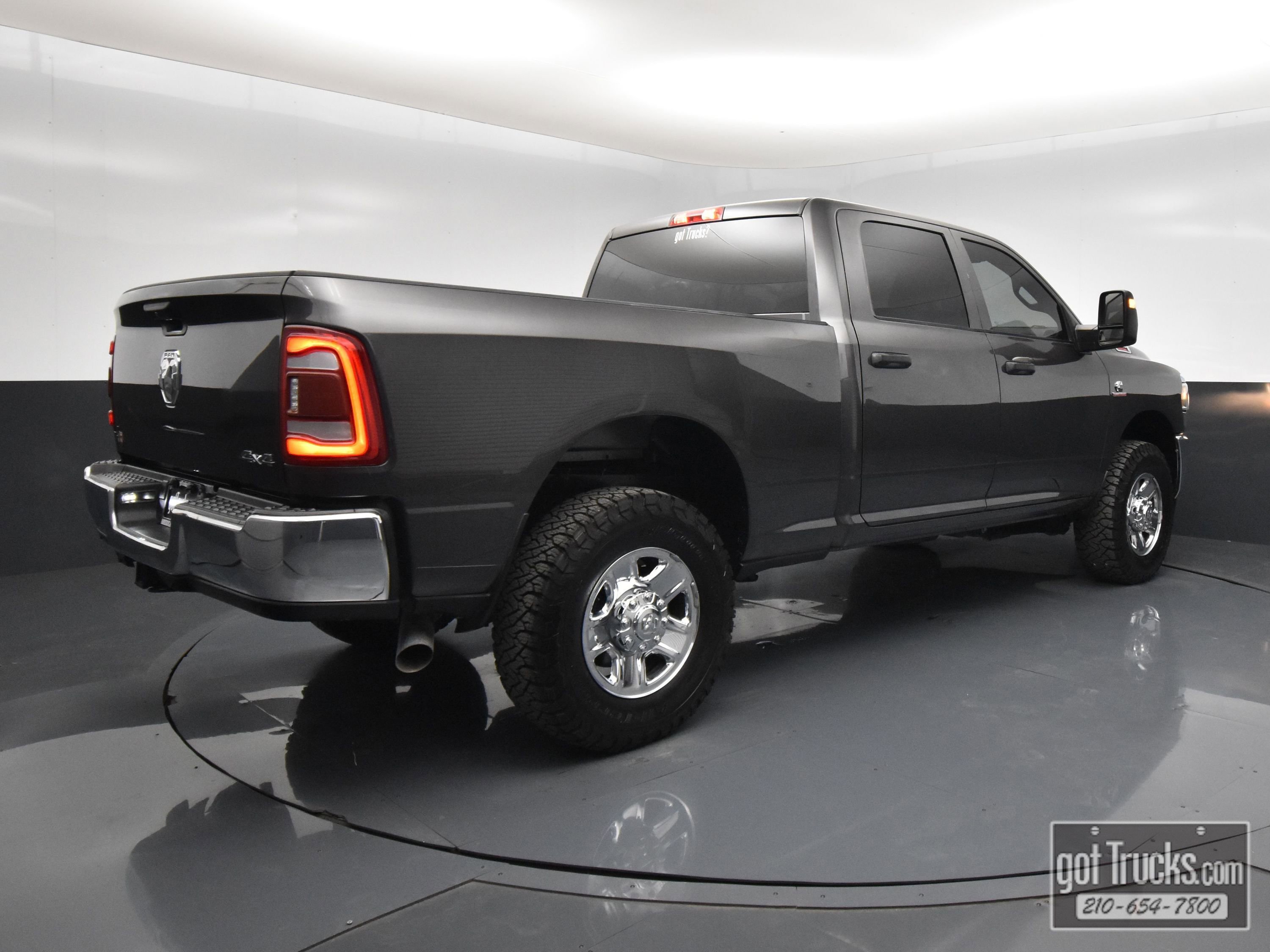 Used 2024 RAM 2500 Tradesman w/ Chrome Appearance Group AWD/4WD image 48