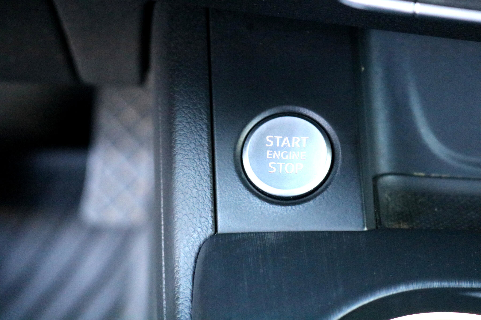 Used 2017 Audi A4 2.0T Premium Plus w/ Premium Plus Package image 40