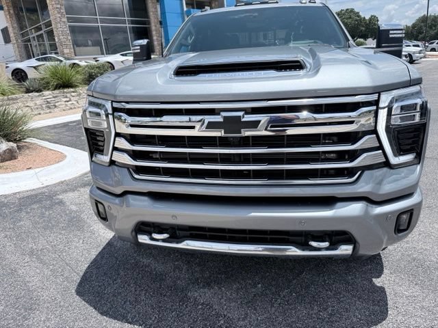 Certified 2024 Chevrolet Silverado 2500 High Country w/ Technology Package AWD/4WD image 11