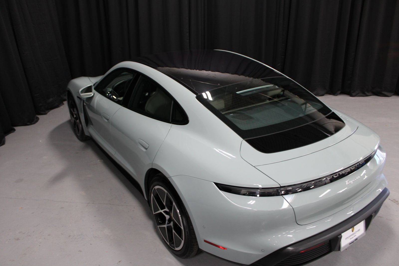 Certified 2025 Porsche Taycan image 13