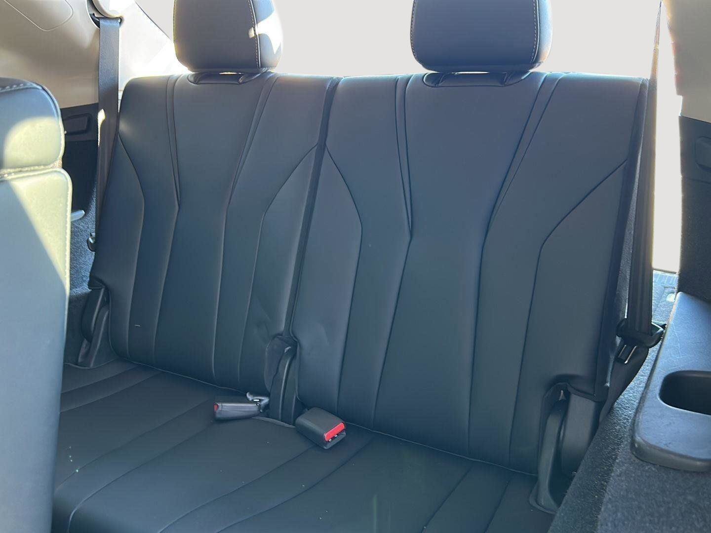 Used 2023 Acura MDX SH-AWD w/ Technology Package image 24