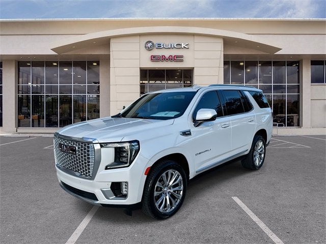 Used 2022 GMC Yukon Denali image 1