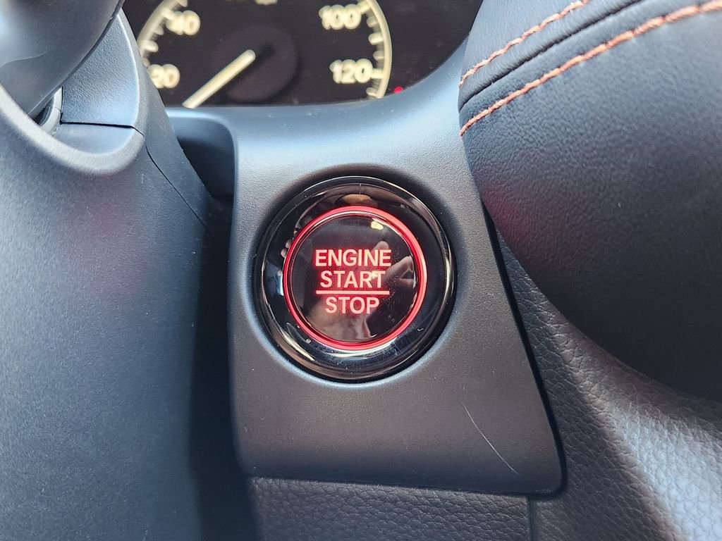 Used 2025 Honda HR-V Sport image 29