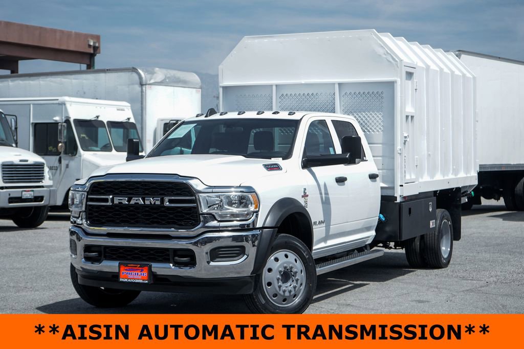 Used 2022 RAM 5500 Tradesman w/ Chrome Appearance Group AWD/4WD image 4