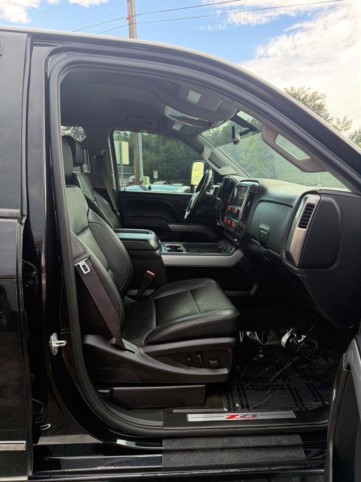 Used 2015 Chevrolet Silverado 2500 LTZ w/ Duramax Plus Package AWD/4WD image 18