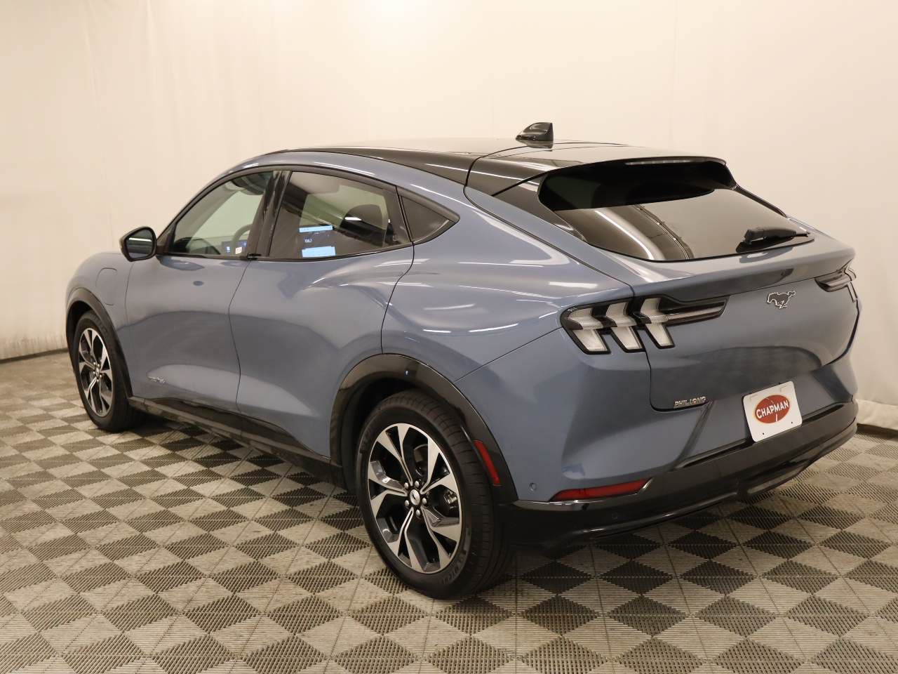 Used 2023 Ford Mustang Mach-E Premium AWD/4WD image 3