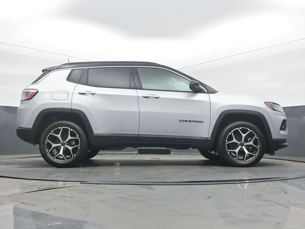 New 2026 Jeep Compass Limited image 44