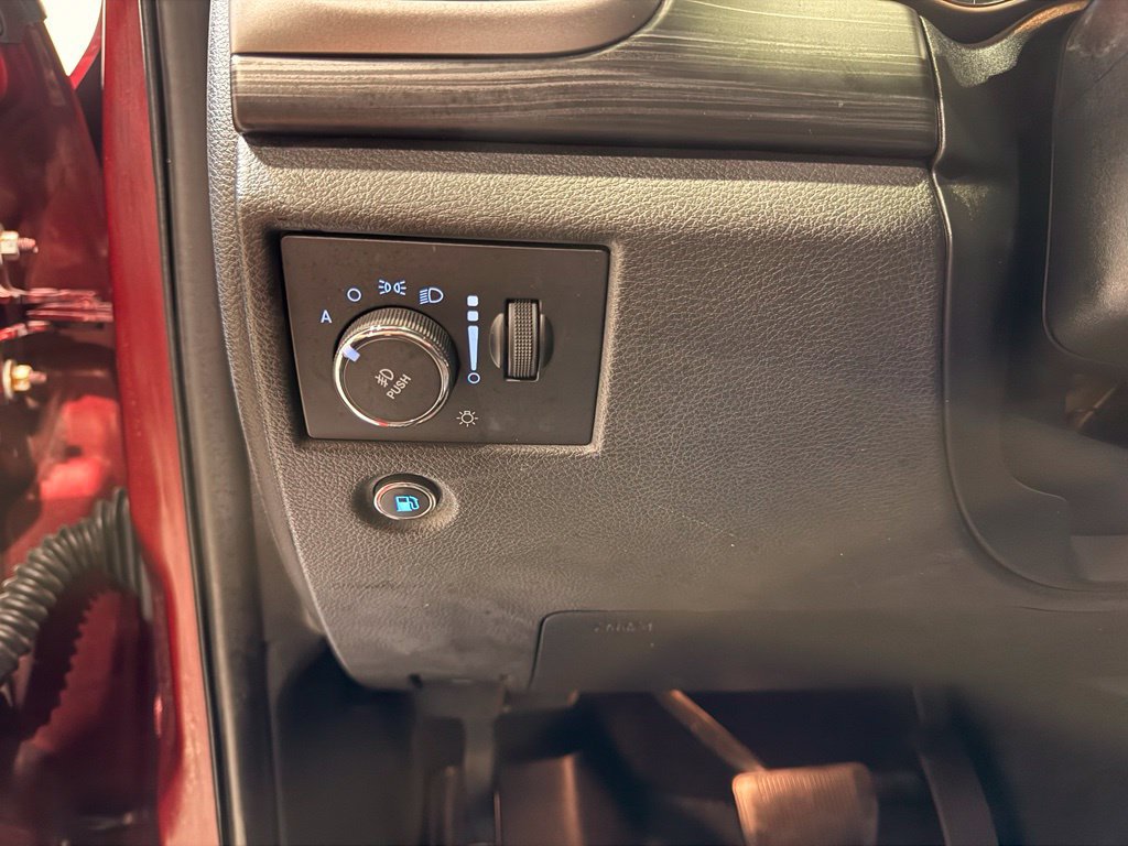 Used 2021 Jeep Grand Cherokee Laredo X RWD image 15