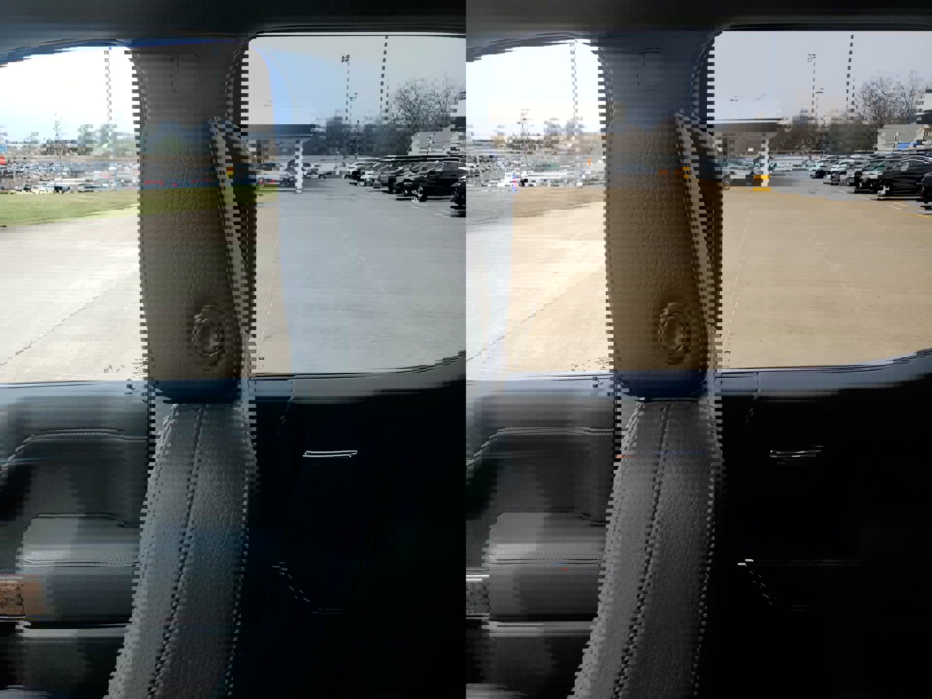 Certified 2022 GMC Sierra 1500 Denali w/ Denali Premium Package image 12