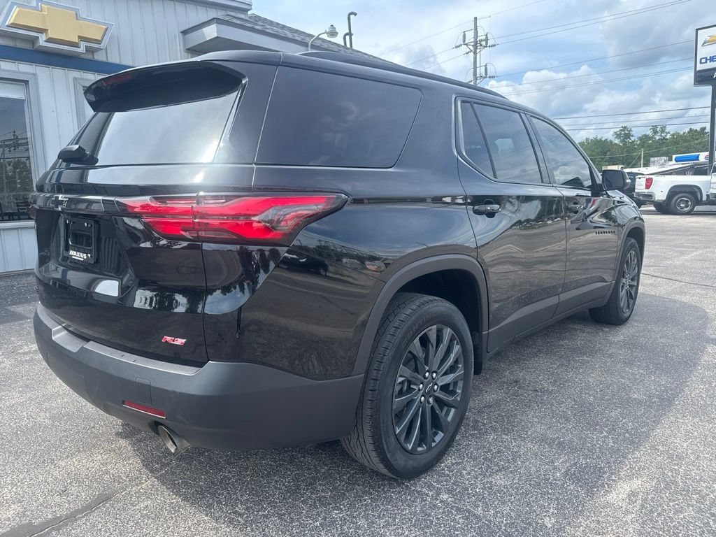 Used 2023 Chevrolet Traverse RS w/ LPO, Floor Liner Package FWD image 7