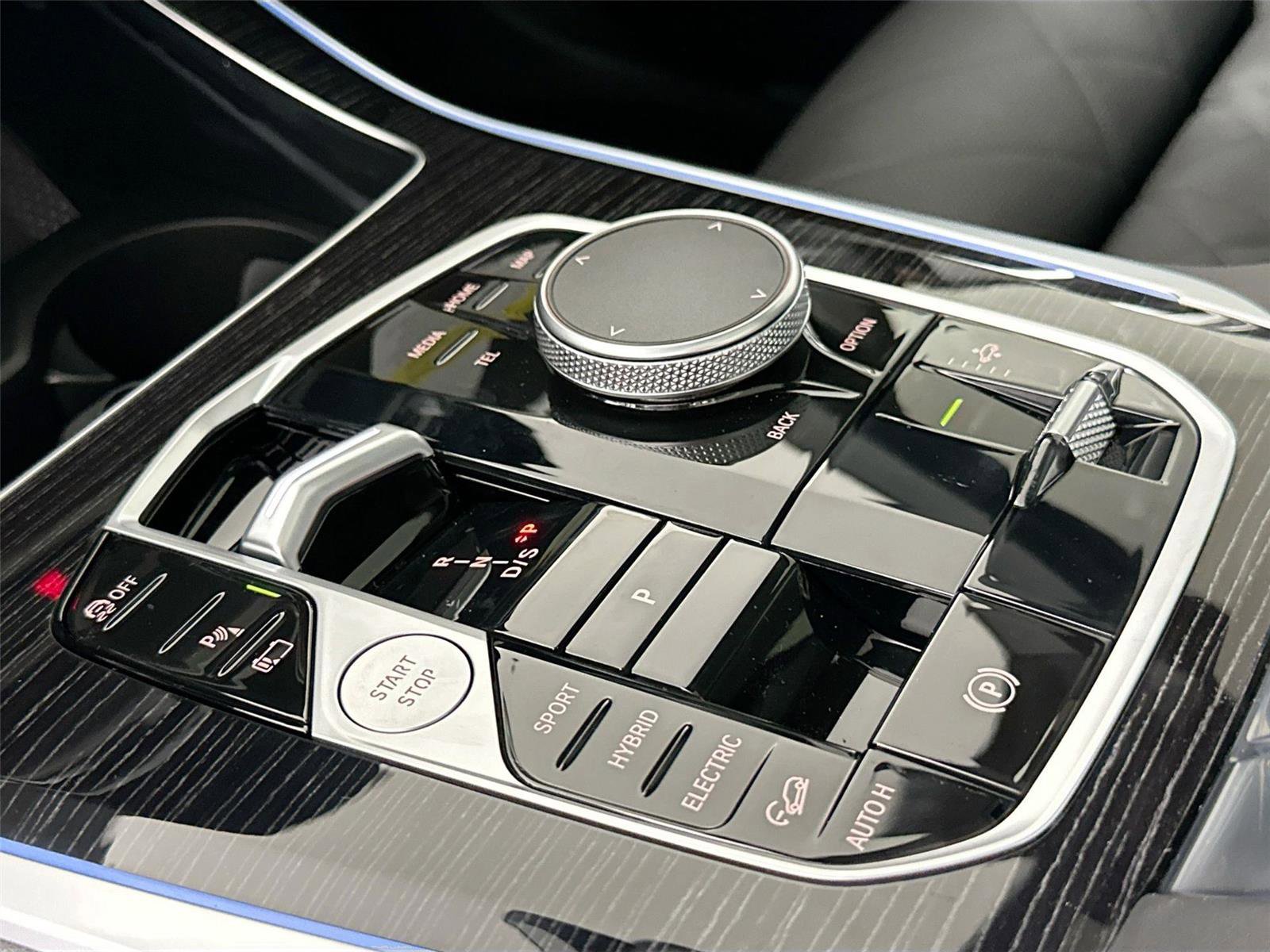 New 2026 BMW X5 xDrive50e image 16