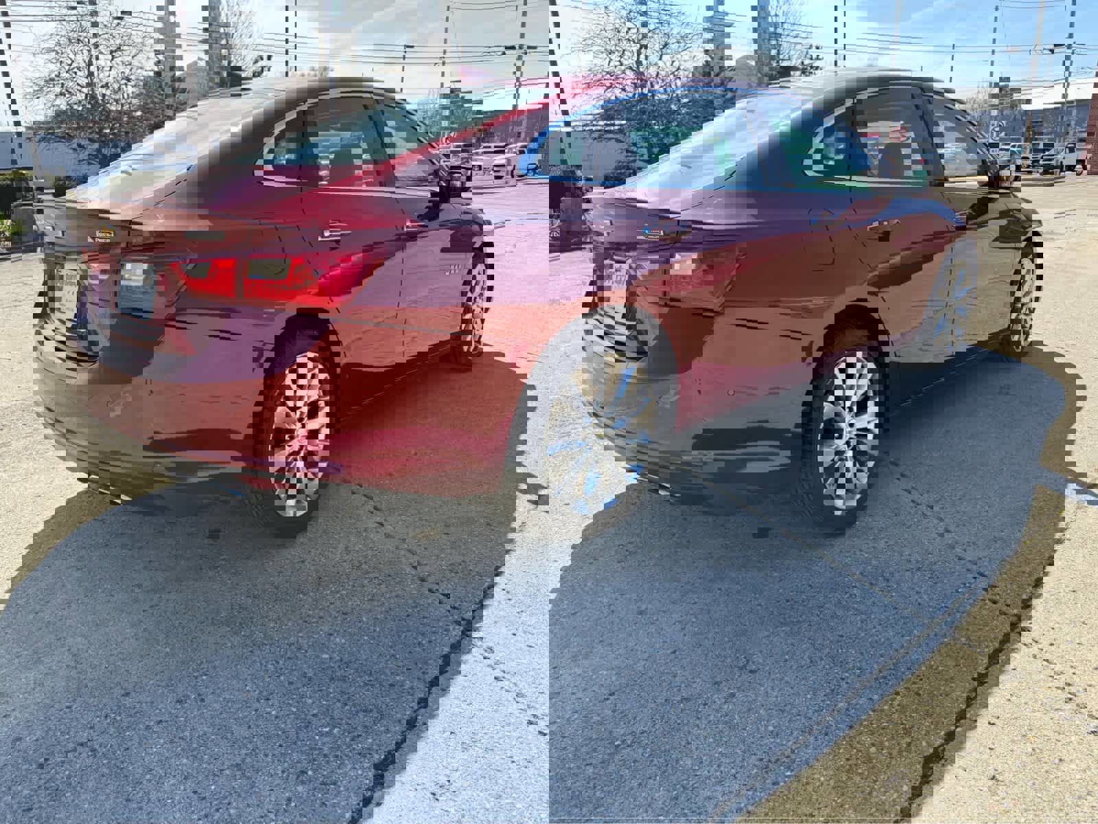 Used 2017 Chevrolet Malibu Premier w/ Premier Sun and Wheel Package image 9