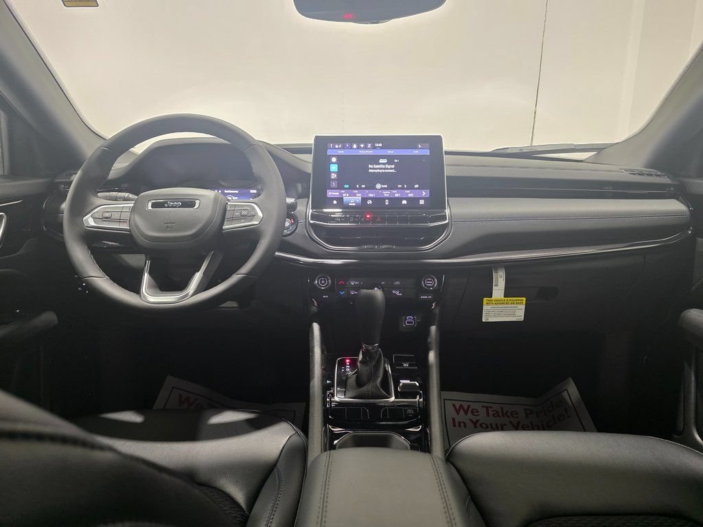 New 2026 Jeep Compass Latitude AWD/4WD image 3
