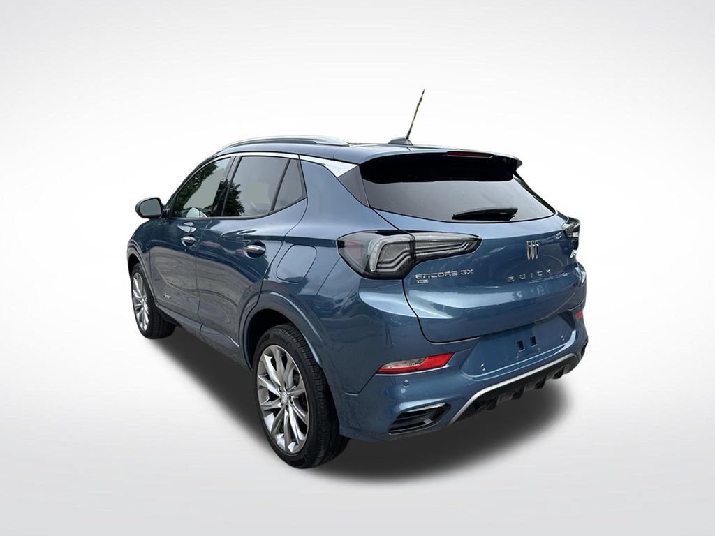 Used 2024 Buick Encore GX Avenir w/ Avenir Convenience Package AWD/4WD image 3