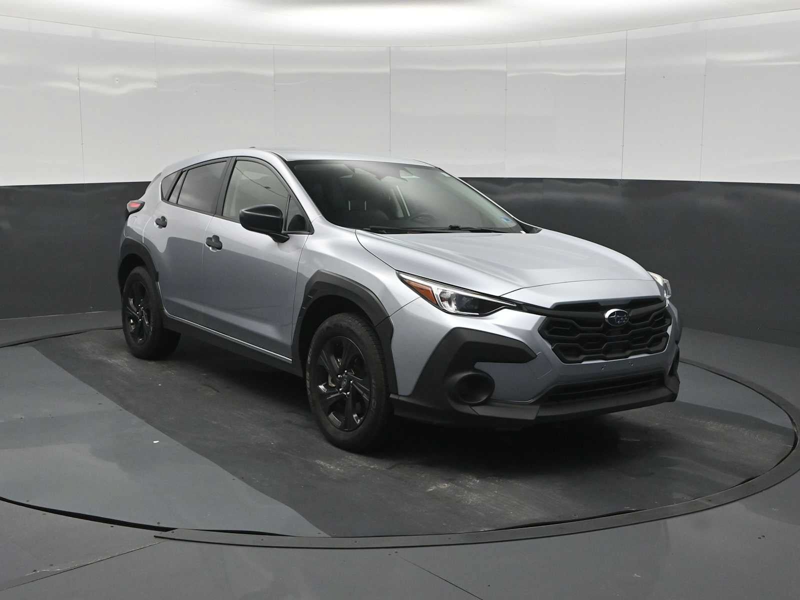 Used 2024 Subaru Crosstrek 2.0i AWD/4WD image 2