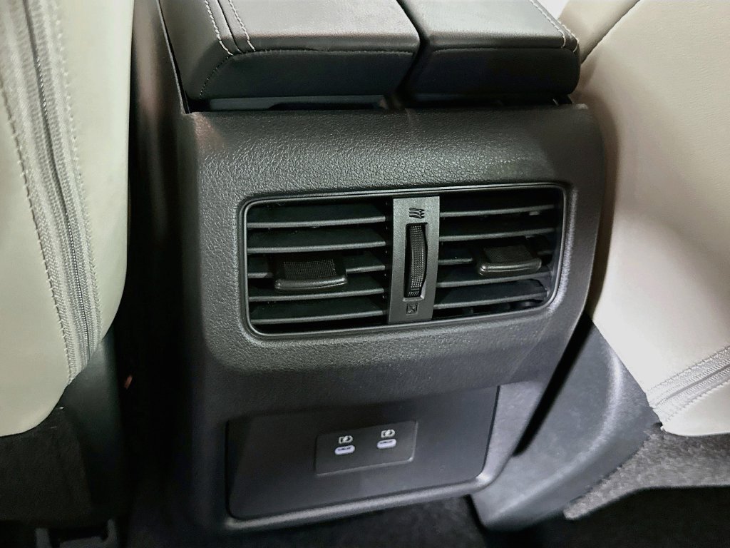 New 2027 Nissan Rogue Dark Armor AWD/4WD image 33