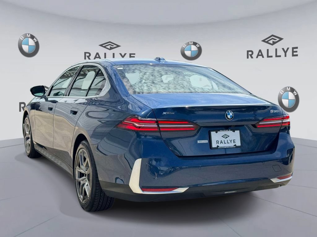 Certified 2026 BMW 530i xDrive w/ Premium Package AWD/4WD image 4